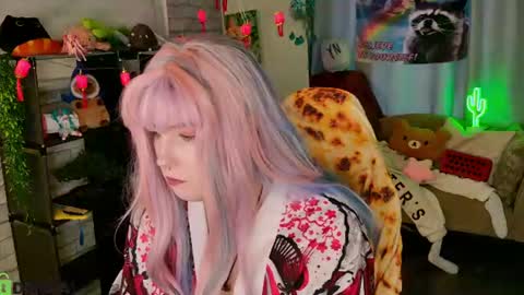 Snapshot of candy_yeahh chatting on 17, 7, 2026 Mary online show from 17, 7, 2026