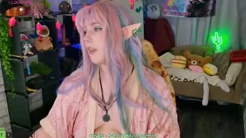 Snapshot of candy_yeahh chatting on 24, 7, 2026 Mary online show from 24, 7, 2026