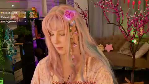 Snapshot of candy_yeahh chatting on 30, 7, 2026 Mary online show from 30, 7, 2026
