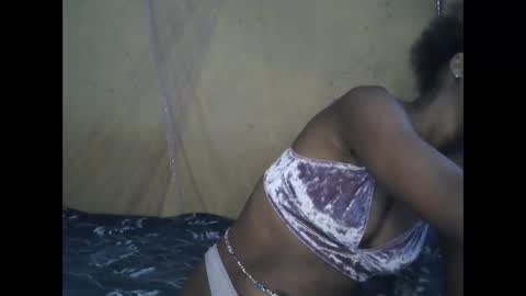 candybrown001 online show from 16, 9, 2025