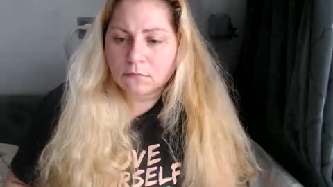 Laura online show from 18, 2, 2025