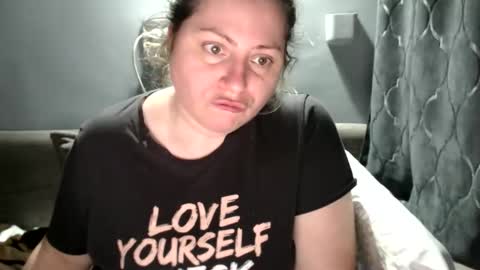 Laura online show from 15, 10, 2025