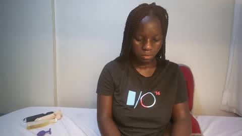 candycurly_ online show from 5, 3, 2025