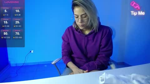 Candy Dowson online show from 14, 2, 2025