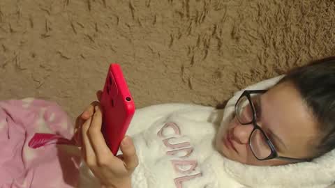 Snapshot of candylady136 chatting on 19, 12, 2024 say meow and send tip online show from 19, 12, 2024