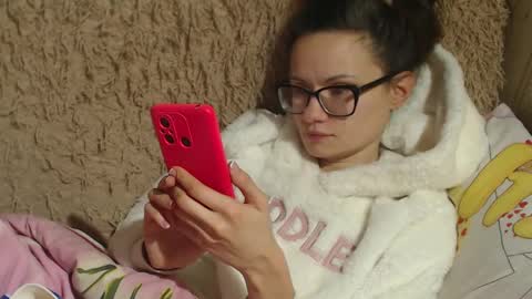 Snapshot of candylady136 chatting on 28, 12, 2024 say meow and send tip online show from 28, 12, 2024