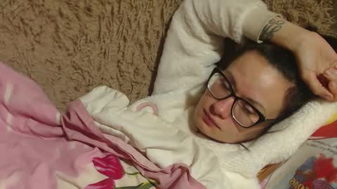 Snapshot of candylady136 chatting on 3, 2, 2025 say meow and send tip online show from 3, 2, 2025