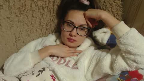 Snapshot of candylady136 chatting on 9, 2, 2025 say meow and send tip online show from 9, 2, 2025