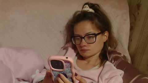 Snapshot of candylady136 chatting on 3, 10, 2025 say meow and send tip online show from 3, 10, 2025