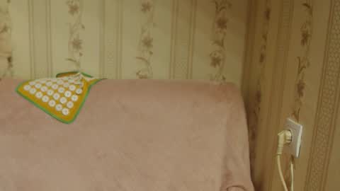 Snapshot of candylady136 chatting on 17, 10, 2025 say meow and send tip online show from 17, 10, 2025