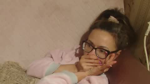 Snapshot of candylady136 chatting on 18, 10, 2025 say meow and send tip online show from 18, 10, 2025