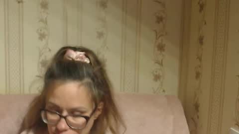 Snapshot of candylady136 chatting on 26, 10, 2025 say meow and send tip online show from 26, 10, 2025