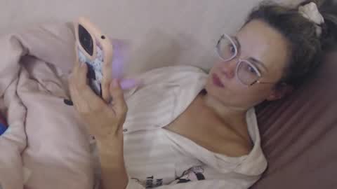 Snapshot of candylady136 chatting on 12, 7, 2026 say meow and send tip online show from 12, 7, 2026