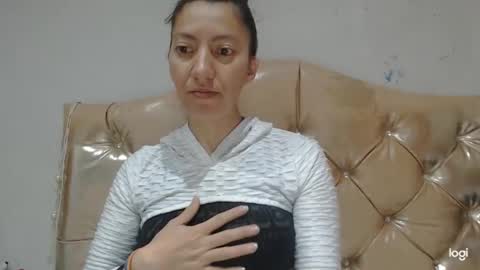 candymilfff online show from 18, 2, 2025