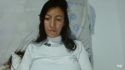 Snapshot of candymilfff chatting on 21, 9, 2025 candymilfff online show from 21, 9, 2025