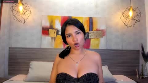 Candys Victoria online show from 20, 2, 2025