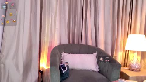 Snapshot of candyy_bella chatting on 22, 2, 2026 Isabella online show from 22, 2, 2026