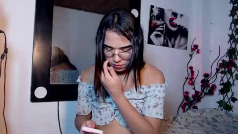 Snapshot of candyy_doll_ chatting on 30, 5, 2026 candyy_doll_ online show from 30, 5, 2026