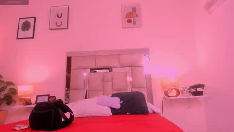 Snapshot of candyygirl_1 chatting on 16, 9, 2025 Candy online show from 16, 9, 2025