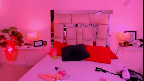 Snapshot of candyygirl_1 chatting on 29, 9, 2025 Candy online show from 29, 9, 2025