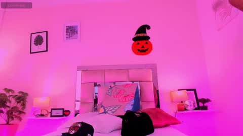 Snapshot of candyygirl_1 chatting on 10, 10, 2025 Candy online show from 10, 10, 2025