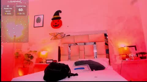 Snapshot of candyygirl_1 chatting on 20, 10, 2025 Candy online show from 20, 10, 2025