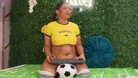 canela_montiel online show from 15, 6, 2026