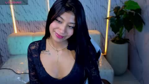 Canela  online show from 15, 5, 2026