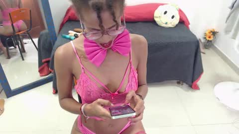 Canela online show from 28, 12, 2024