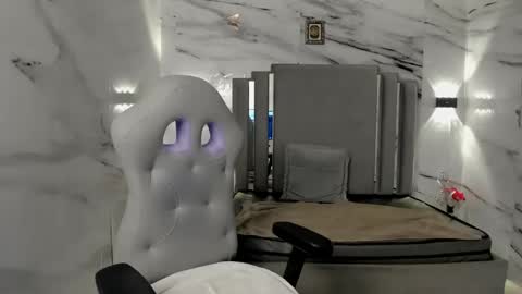 Snapshot of canndy_evanns chatting on 30, 12, 2024 Canndy Evanns online show from 30, 12, 2024