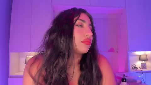 GABRIELA LOPEZ online show from 25, 2, 2025