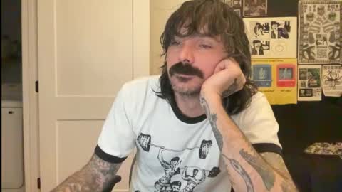 Snapshot of cantleavethehouse chatting on 30, 11, 2025 cantleavethehouse online show from 30, 11, 2025