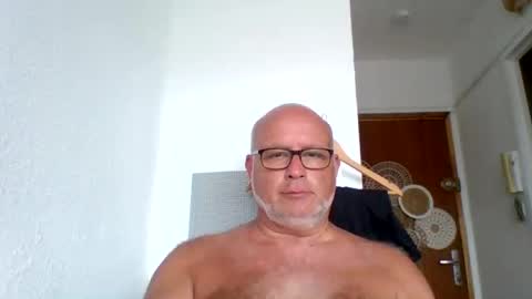 Snapshot of caplover1971 chatting on 16, 7, 2026 caplover1971 online show from 16, 7, 2026