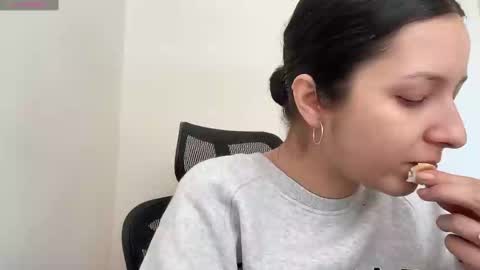 Emma online show from 10, 3, 2025