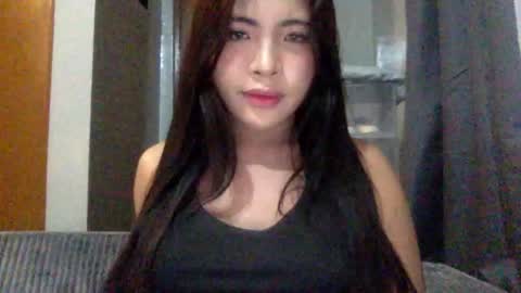 Yumi Aera online show from 21, 7, 2026