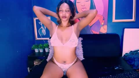 caramelminxxx online show from 17, 2, 2025