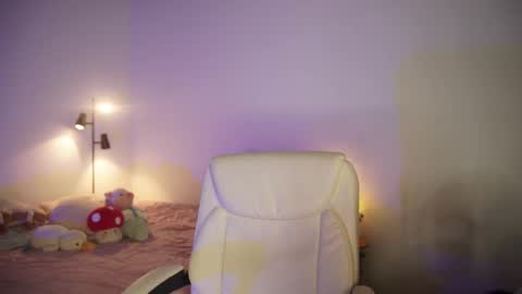              online show from 8, 3, 2025