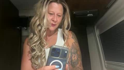 carebear5719 online show from 19, 4, 2026