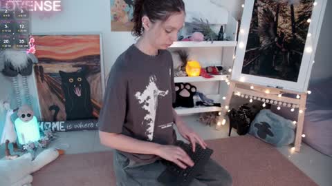 Snapshot of careful_i_bite chatting on 1, 2, 2025 NONA    follow online show from 1, 2, 2025