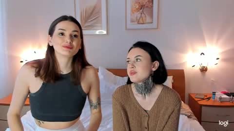 caressyourself online show from 5, 1, 2025