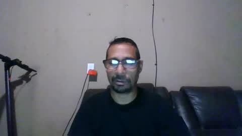 Snapshot of cargopipe2000 chatting on 17, 12, 2025 Adams huge online show from 17, 12, 2025