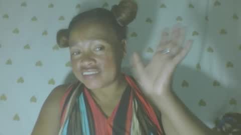 Snapshot of carinesexy69 chatting on 13, 1, 2026 carinesexy69 online show from 13, 1, 2026