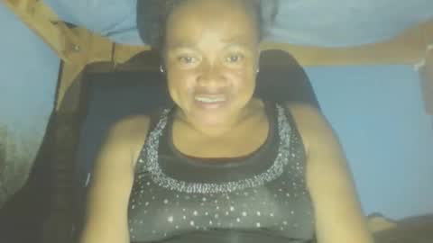 Snapshot of carinesexy69 chatting on 18, 1, 2026 carinesexy69 online show from 18, 1, 2026