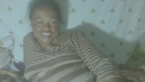 Snapshot of carinesexy69 chatting on 3, 2, 2026 carinesexy69 online show from 3, 2, 2026
