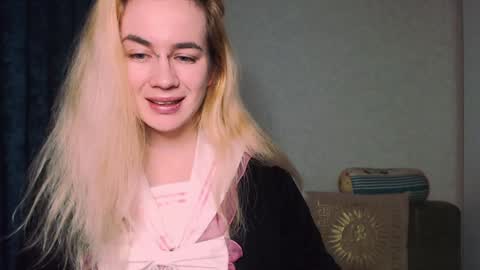 Snapshot of carinfox chatting on 5, 12, 2024 Carin online show from 5, 12, 2024