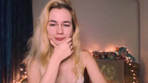 Snapshot of carinfox chatting on 14, 12, 2024 Carin online show from 14, 12, 2024