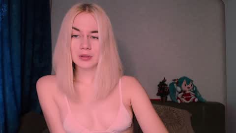 Snapshot of carinfox chatting on 26, 1, 2025 Carin online show from 26, 1, 2025