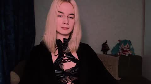 Snapshot of carinfox chatting on 7, 2, 2025 Carin online show from 7, 2, 2025