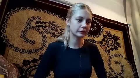 Snapshot of carissaalderson chatting on 28, 4, 2026 Kira online show from 28, 4, 2026