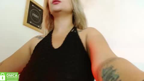 Snapshot of carla_beer chatting on 2, 10, 2025 Carla online show from 2, 10, 2025